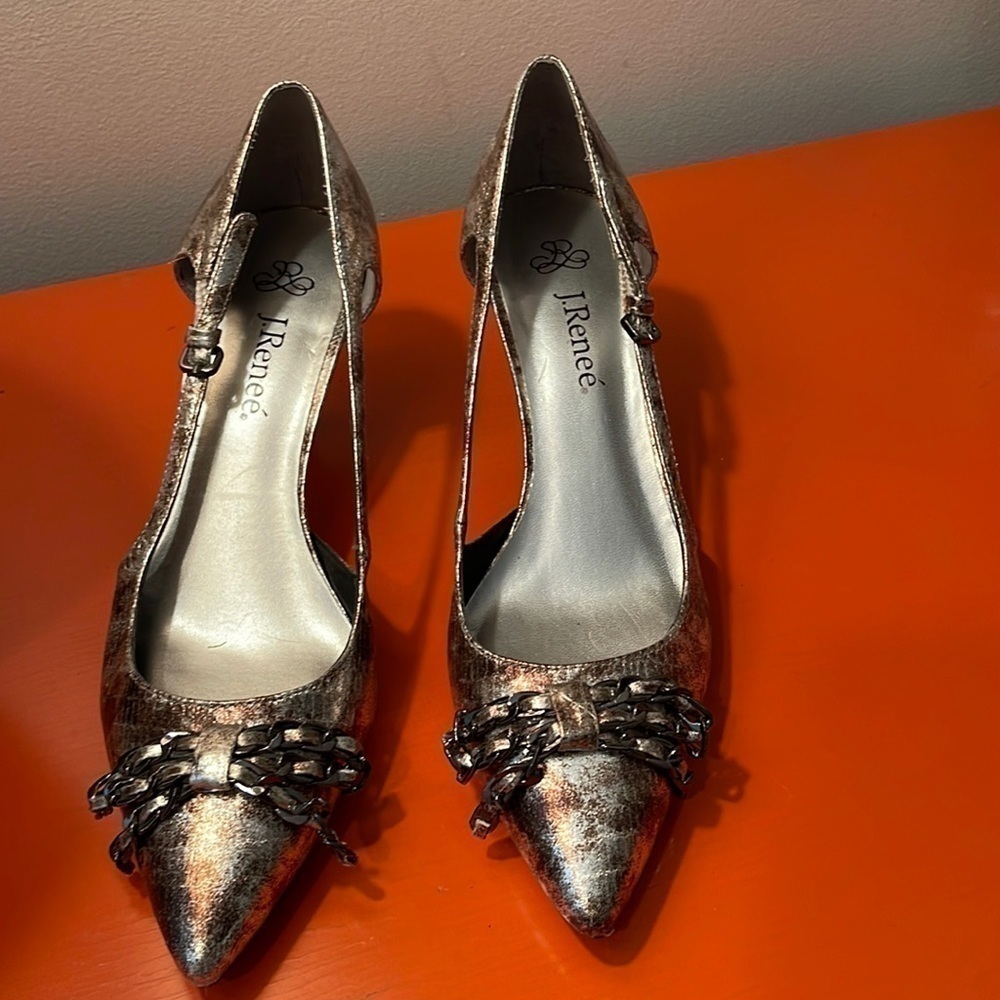 J.Renee’ 🔥Sale🔥silver brown heels NWOT